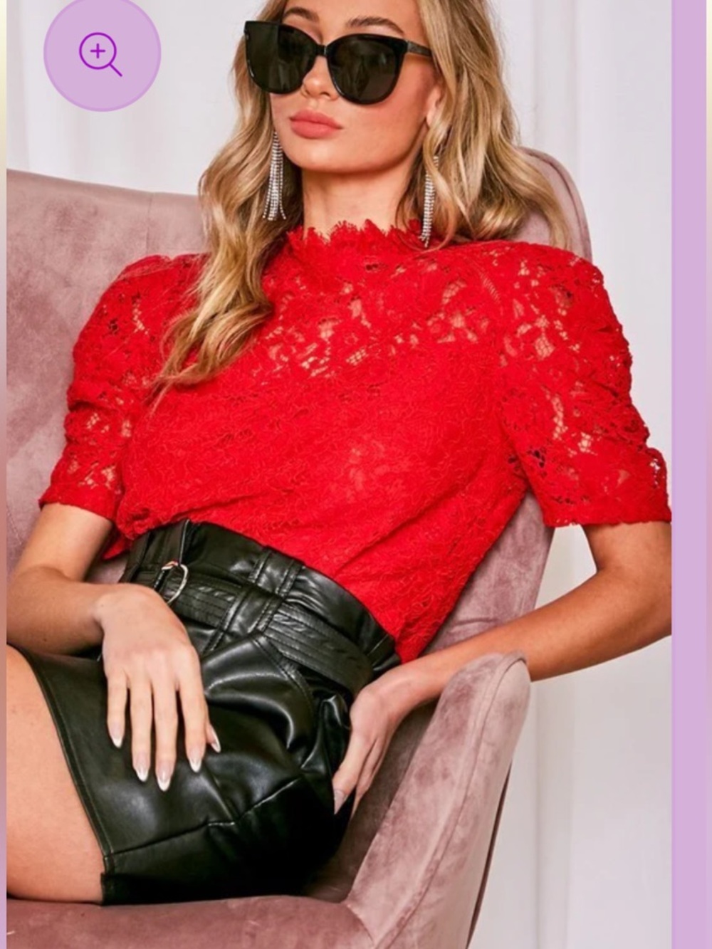 Vine & Love red lace short sleeve top size medium